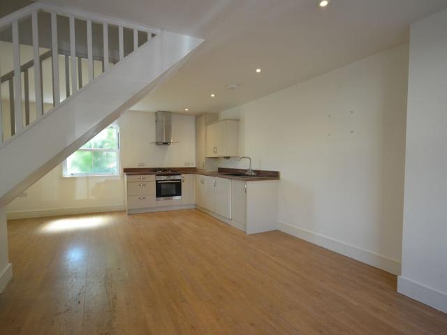 Rusham Road, Egham TW20, 2 bed flat to rent, £1,450 pcm | PrimeLocation