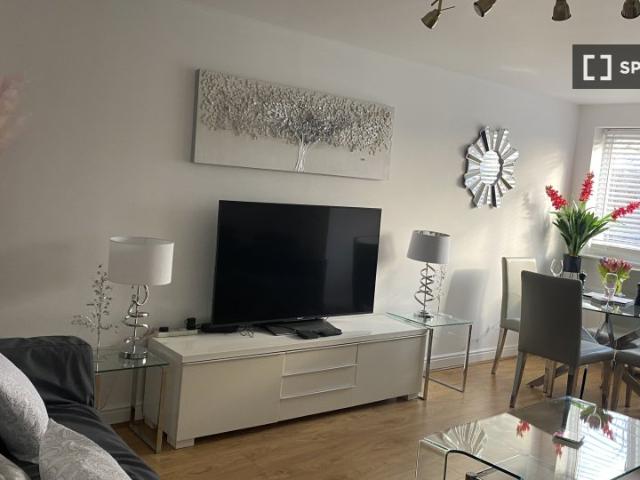Rushgrove Street, London, SE18 5AG, United Kingdom | 2 bed apartment for rent #119157724 | Rentberry