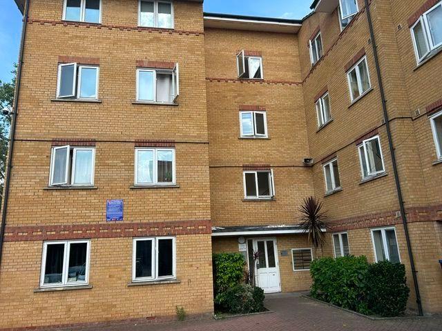 Rushgrove Street, Woolwich SE18, 2 bed flat to rent, £1,800 pcm | PrimeLocation