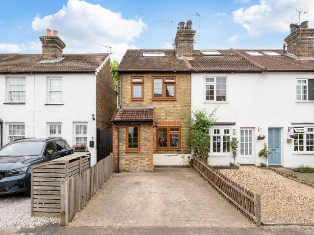 Rushett Close, Thames Ditton KT7, 3 bed end terrace house to rent, £2,600 pcm | PrimeLocation