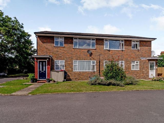Rushey Close, New Malden KT3, 2 bed maisonette to rent, £1,900 pcm | PrimeLocation