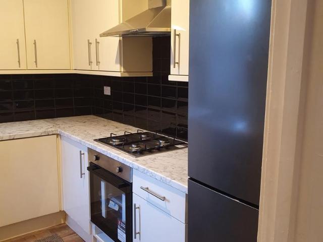 Rusholme Grove, Victoria Park, Manchester, M14 5AS, United Kingdom | 4 bed duplex for rent #42998738 | Rentberry