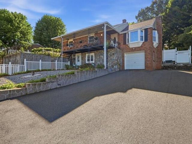 Ruskin St, Chicopee, Home For Sale