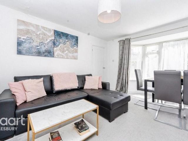 Ruskin Way, AYLESBURY 3 bed terraced house to rent £1,600 pcm £369 pw