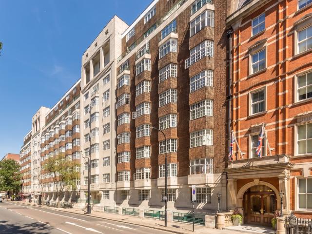 Russell Court, Holborn, London WC1H, Studio to rent, £2,400 pcm | PrimeLocation