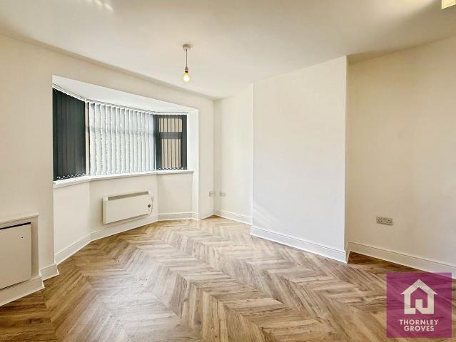 Russell Road, Salford, Greater Manchester M6, 2 bed flat to rent, £925 pcm | PrimeLocation
