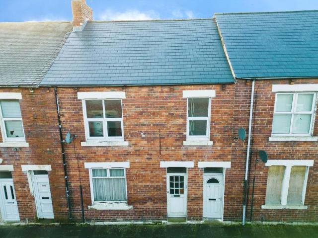 Russell Street, Jarrow NE32, 3 bed flat to rent, £650 pcm | PrimeLocation