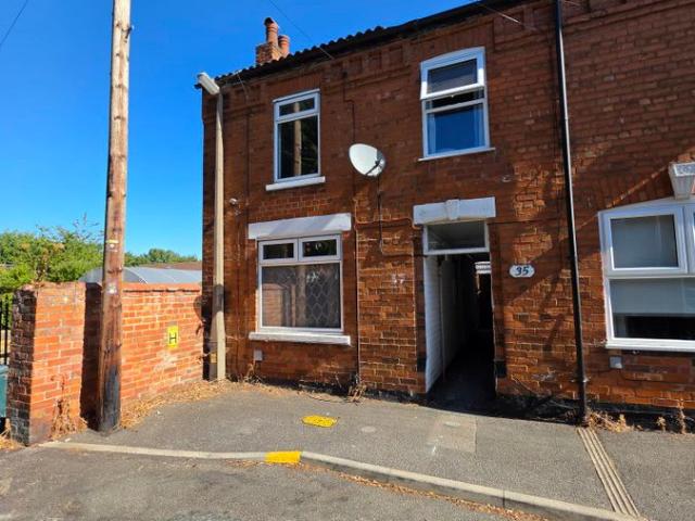 Russell Street, Lincoln LN5, 3 bed end terrace house to rent, £900 pcm | PrimeLocation