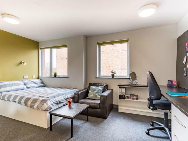 Russell Street, Nottingham NG7, Studio to rent, £737 pcm | PrimeLocation