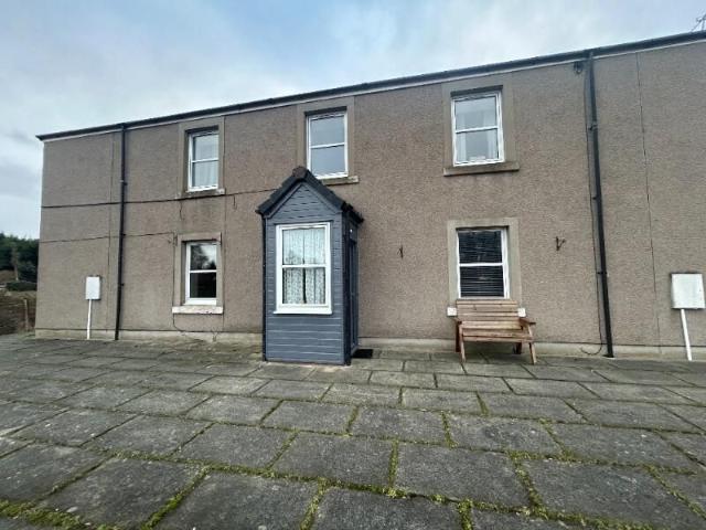Russell Street, Stanley, Perth PH1, 2 bed flat to rent, £800 pcm | PrimeLocation