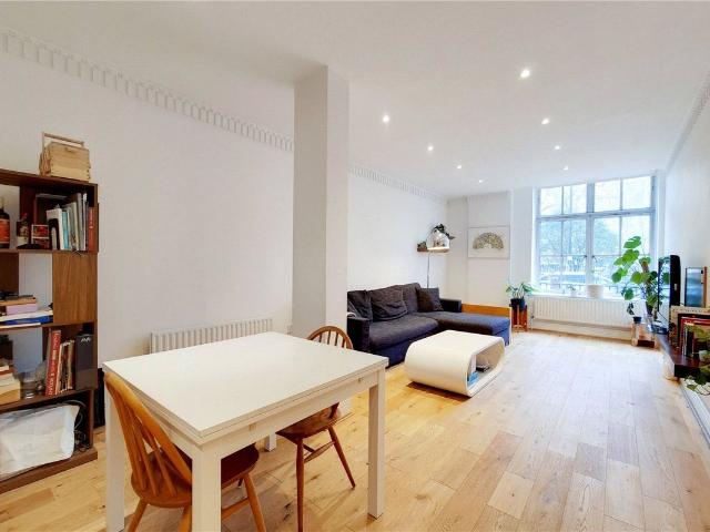 Russell Square, Bloomsbury, London WC1B, 2 bed flat to rent, £4,312 pcm | PrimeLocation