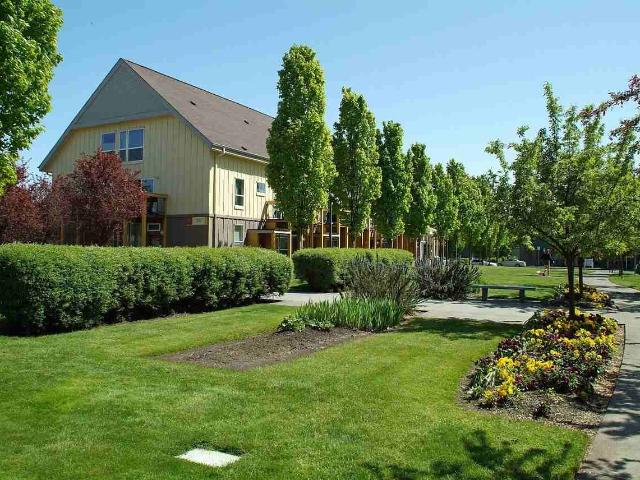 Russellville Commons Apartments 1 Bedroom Apartment for Rent at 10320 Se Pine St, Portland, OR 97216 Hazelwood
