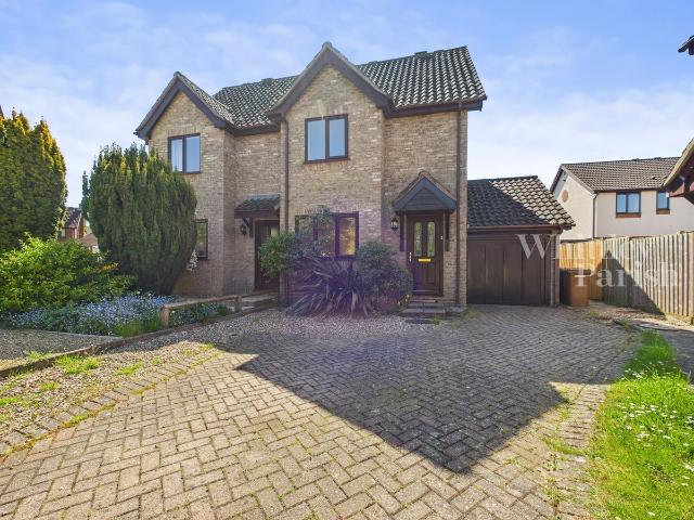 Russet Close, Attleborough NR17, 2 bed semi detached house to rent, £1,100 pcm | PrimeLocation