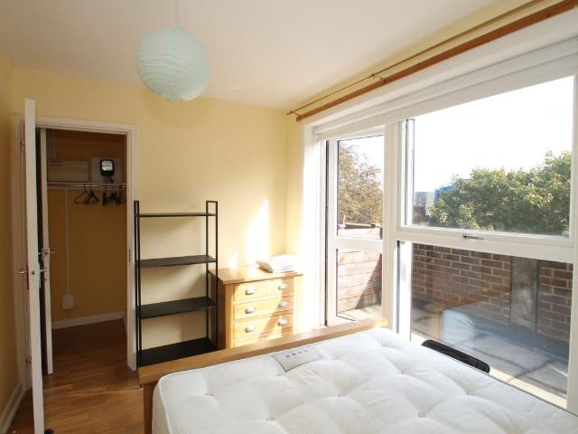 Russet Crescent, Islington N7, 4 bed maisonette to rent, £4,052 pcm | PrimeLocation