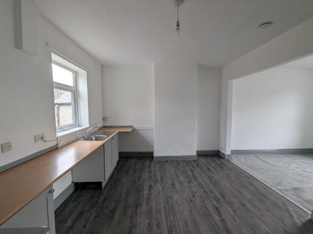 Rutherford Terrace, Ferryhill 1 bed flat to rent £425 pcm £98 pw