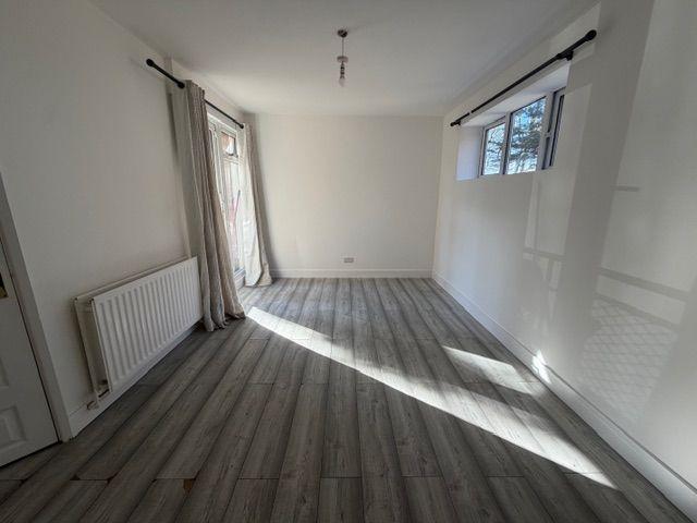 Ruthin Close, Luton LU1, 1 bed flat to rent, £695 pcm | PrimeLocation