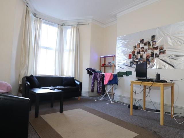 Ruthin Gardens, Cathays CF24, 5 bed terraced house to rent, £2,750 pcm | PrimeLocation
