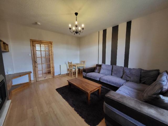 Ruthrieston Circle, Ruthrieston. 1 bed flat to rent £585 pcm £135 pw