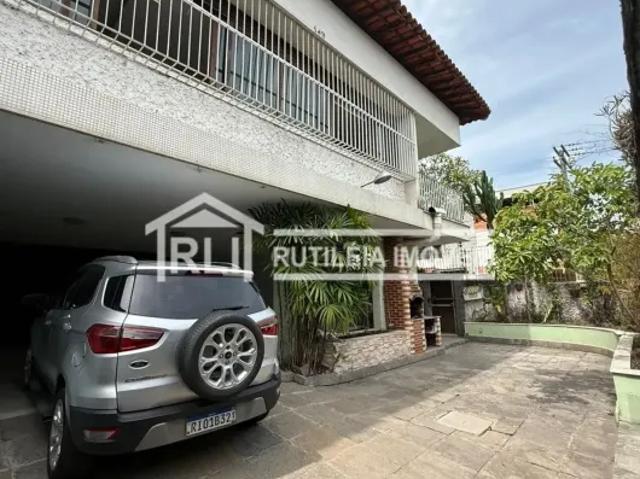 Rutileia Imóveis vende e aluga excelente imóvel com 5 quartos no bairro São Francisco Niterói/RJ