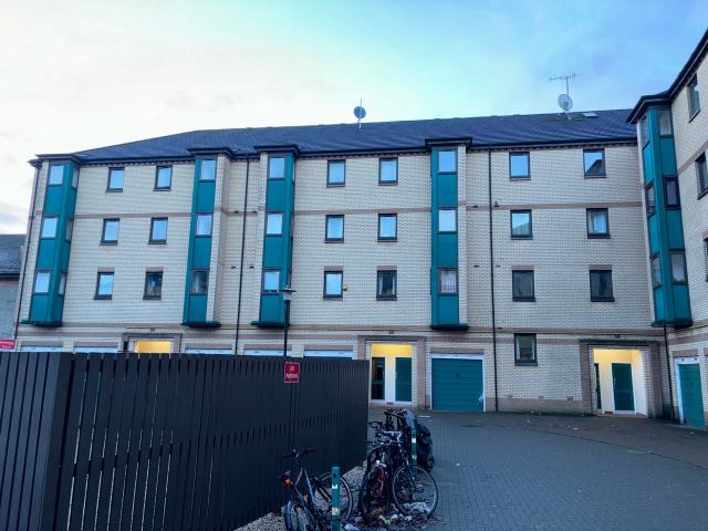 rutland court, glasgow, g51 1jw
