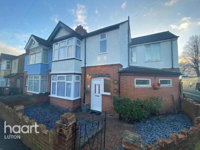 Rutland Crescent, Luton 5 bed semi detached house to rent £2,450 pcm £565 pw