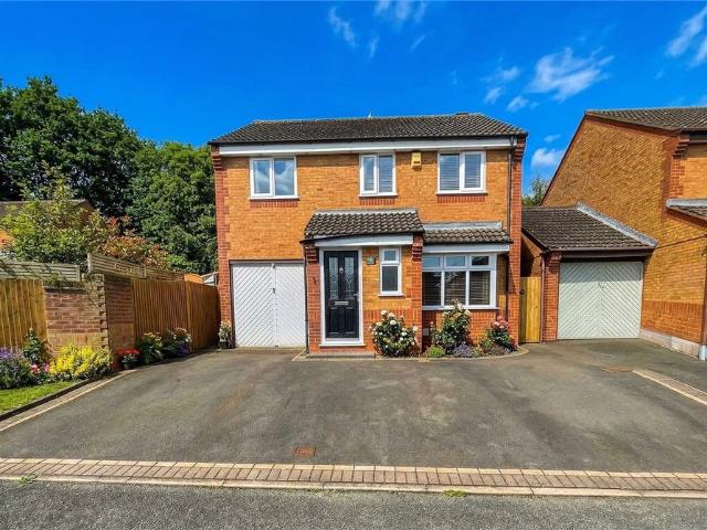 Rutland Drive, Tamworth, Staffordshire B78, 4 bed detached house to rent, £1,750 pcm | PrimeLocation