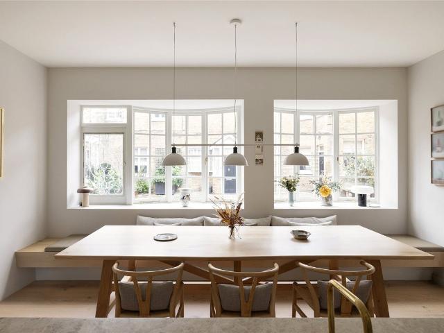 Rutland Gardens Mews, London SW7, 2 bed flat to rent, £12,783 pcm | PrimeLocation