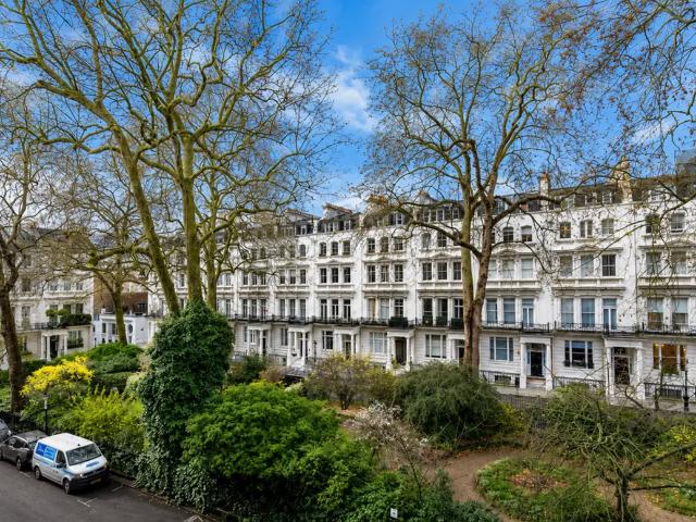 Rutland Gate, London SW7, 1 bed flat to rent, £3,200 pcm | PrimeLocation
