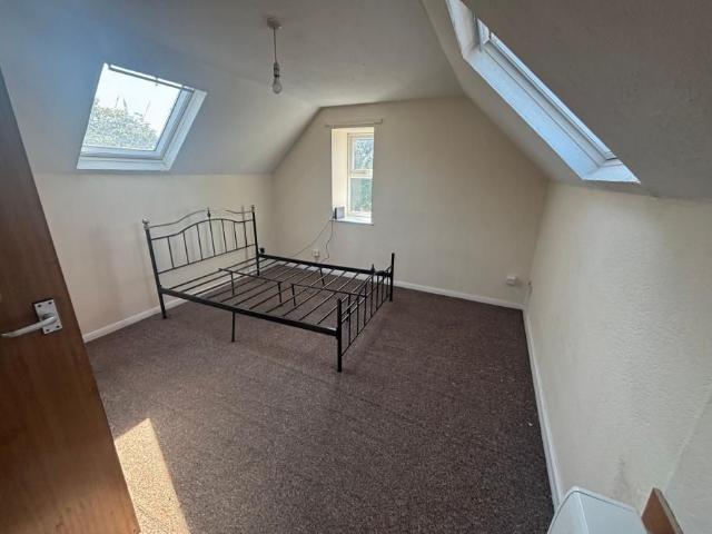Rutland Road, Granby Court, PE25