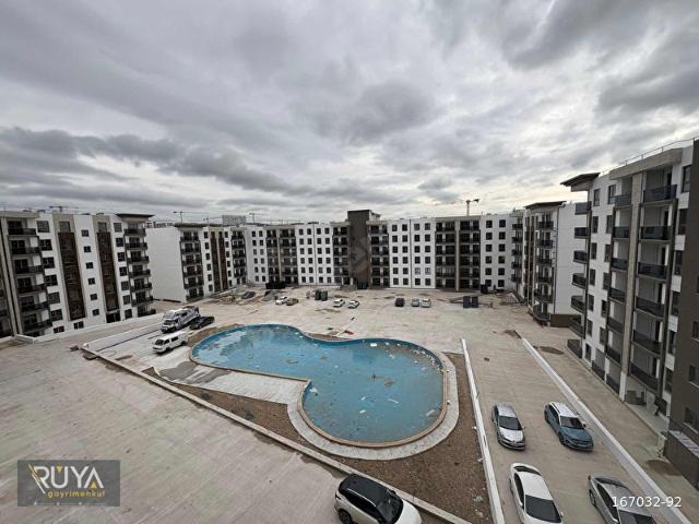RÜYA'DAN X YAPI 1+1 HAVUZ MANZARALI