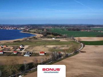 Nowoczesny dom dwulokalowy nad Jeziorem Ryńskim z własną plażą