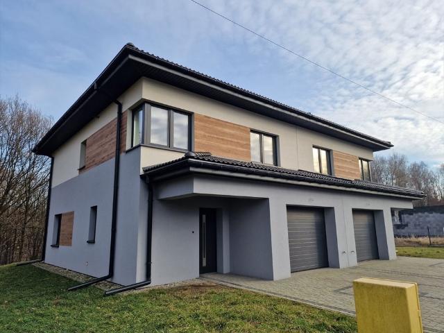 Nowoczesny dom z ogródkiem i garażem w Rybniku 112 m²
