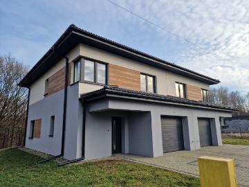 Nowoczesny dom z ogródkiem i garażem w Rybniku