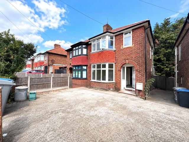 Rydal Gardens, London NW9, 4 bed semi detached house to rent, £3,000 pcm | PrimeLocation