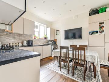Ryde Vale Road, Balham, London, SW12 2 bed maisonette to rent £3,500 pcm £808 pw