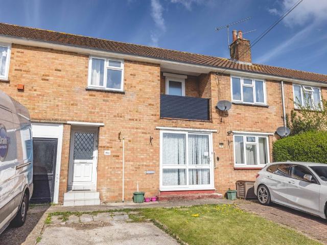 Rydings, Windsor SL4, 2 bed maisonette to rent, £1,500 pcm | PrimeLocation