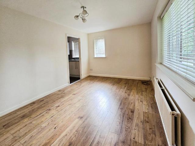 Rye Grove, West Derby, Liverpool, L12 2 bed flat to rent £750 pcm £173 pw