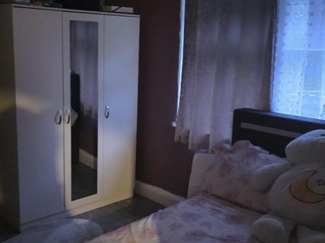 Rye Lane, Halifax HX2, 4 bed town house to rent, £900 pcm | PrimeLocation