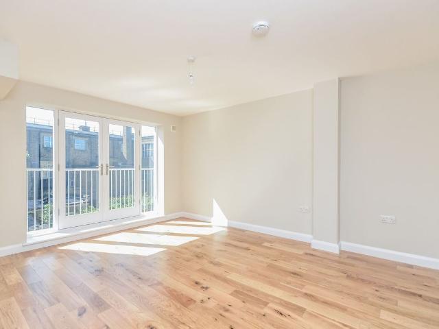Rye Lane, Peckham, London SE15, 1 bed flat to rent, £1,750 pcm | PrimeLocation