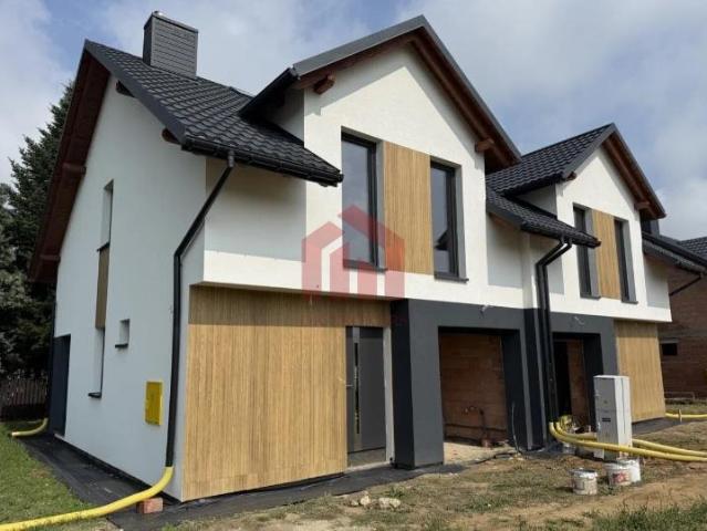 Nowy dom bliźniak 5 pokoi, stan deweloperski, garaż