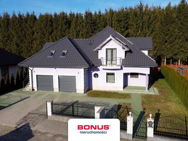 Przestronny dom 318 m² z nowoczesnym wyposażeniem polecam!