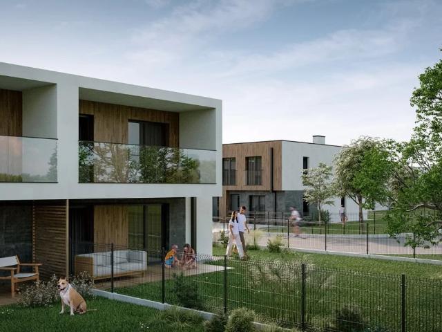 Sprzedam komfortowe 3 pokojowe mieszkanie z dużym ogrodem