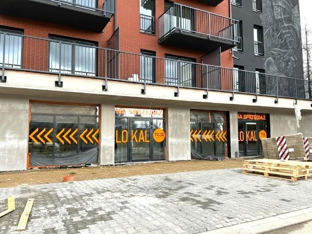 Sprzedam nowoczesny lokal usługowy 72 m² z parkingiem w Krasnem