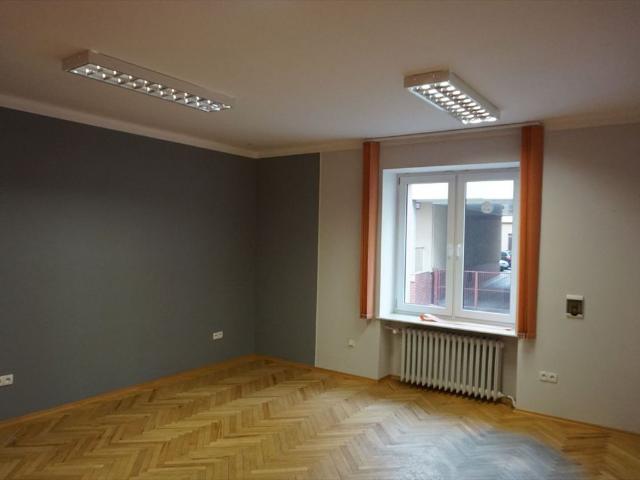 Lokal biurowy 290 m² z piwnicą, centrum Rzeszowa polecam!