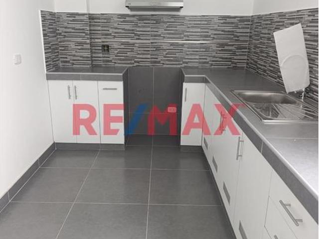 ¡S/1,150 Y Es Tu Nuevo Hogar! 3.º Piso | 2 Habitaciones | 12 Av. Central Sjl