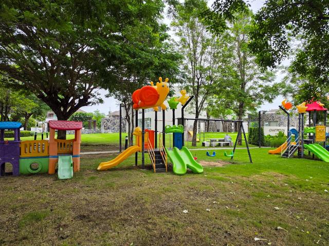 S2050 ขายบ้านเดี่ยวหรูใหม่ หลังมุมติดสวน แปลงดีที่สุดในโครงการ! Chatpetch Garden Ville Luxury 4 ติดถนนเหล่านาดี
