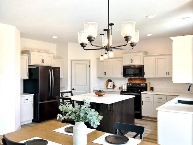 S54 w25487 Pebble Brk Ct, Waukesha, WI 53189 | MLS #1964