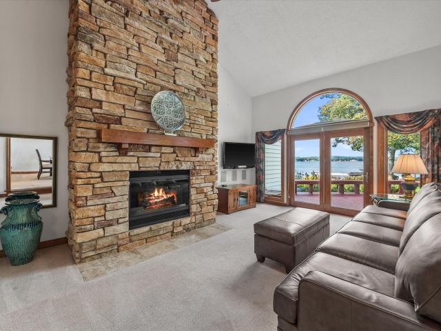 S74W17692 Harbor Cir