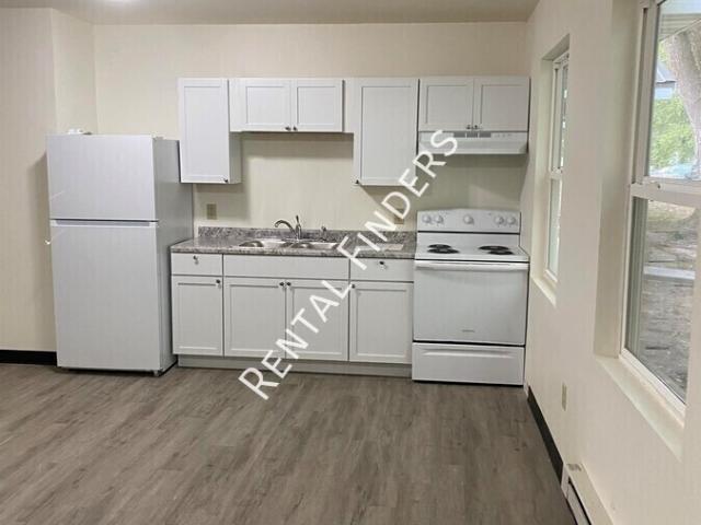 S7559 US 12 J3 North Freedom, WI 53951 Baraboo, Madison, Sun Parie, 2 beds, 1 full bath