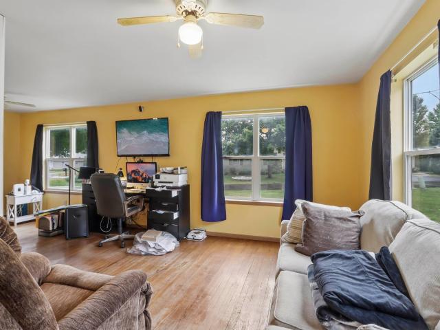 S8007 Maple Park Road